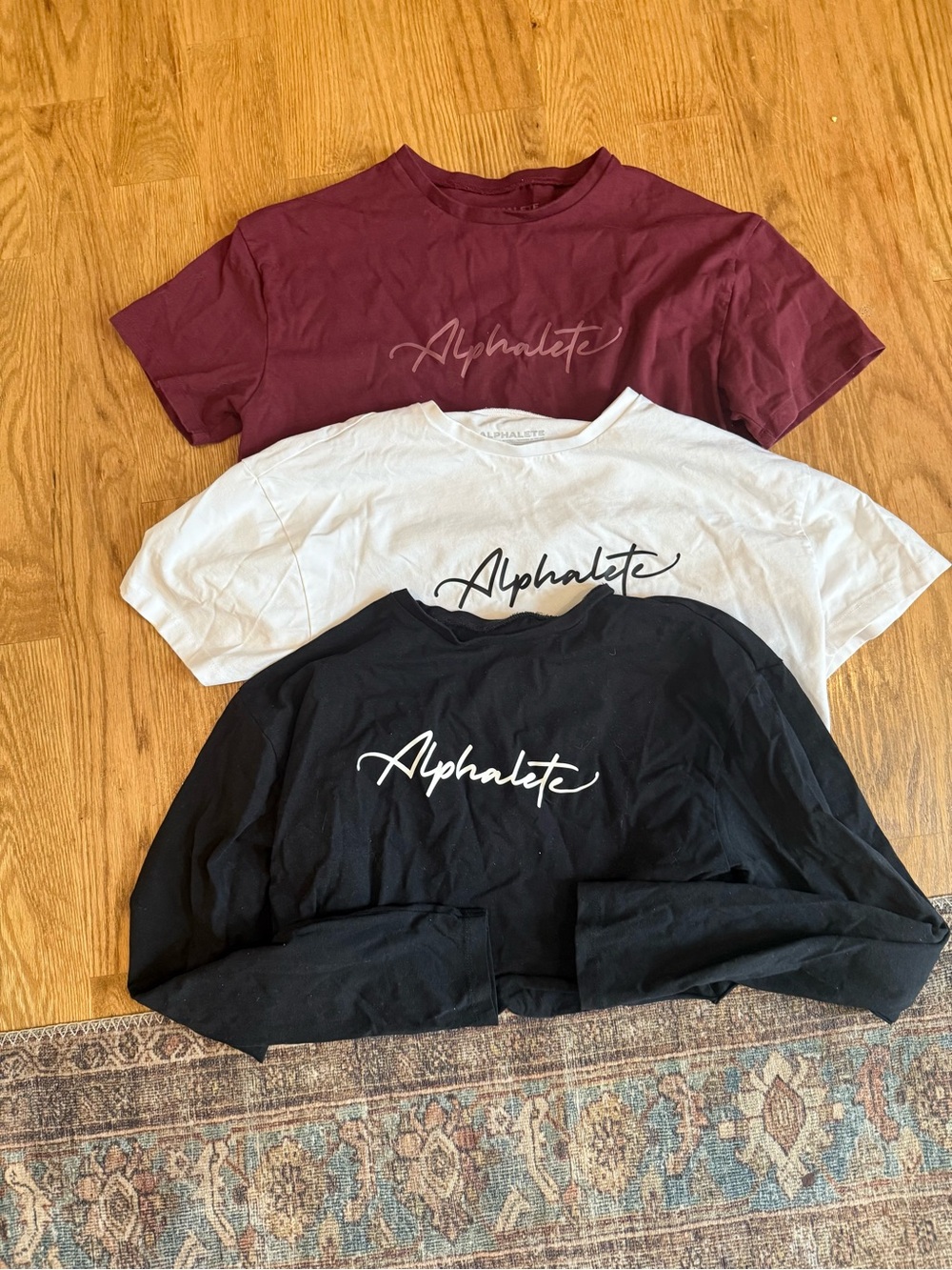 Alphalete Logo Tee Set - Maroon, White, Black